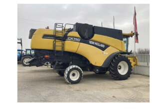 NEW HOLLAND - CX740