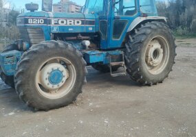 Ford 8210 DT