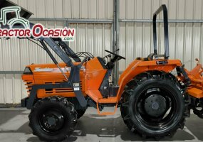 MINI TRACTOR KUBOTA CON PALA