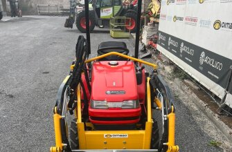 MINI TRACTOR YANMAR KE3 CON PALA