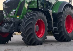 TRACTOR FENDT 828 S4 PROFI PLUS