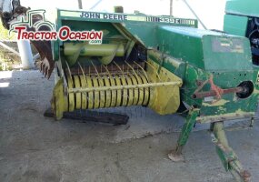 John Deere 339E