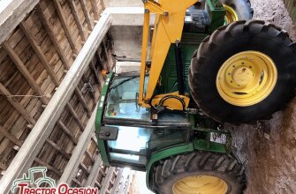 John Deere 6310