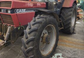TRACTOR CASE 1056 XL 