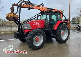 MCCORMICK MC120 CON GRUA Y REMOLQUE GUERRA