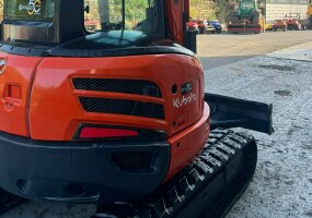 EXCAVADORA KUBOTA 5 TON.