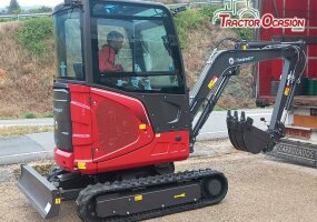 MINIRETROEXCAVADORA XR28 KUBOTA 3CYL. 3T.