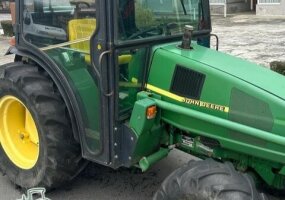 JHON DEERE 1046 