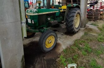John Deere 2035