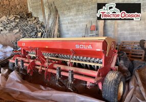 Sembradora SOLA 28 chorros 