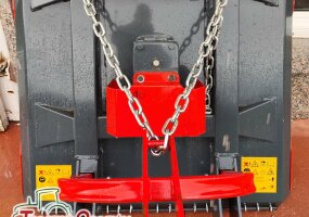 Desbrzadora de tractor reforzada