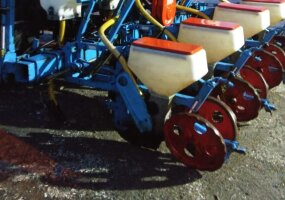 Sembradora Monosem PNU