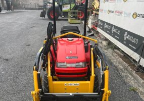 MINI TRACTOR YANMAR KE3 CON PALA