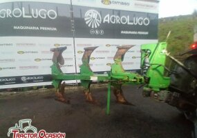 ARADO TRISURCO