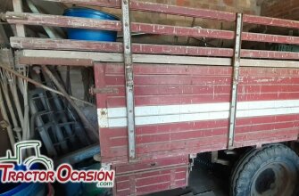 Remolque agrícola antiguo