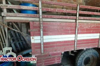 Remolque agrícola antiguo