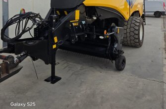 NEW HOLLAND 890 CROPCUTTER