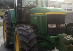 John Deere 7710