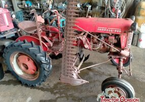 TRACTOR MCCORMIKC FARMALL CUB