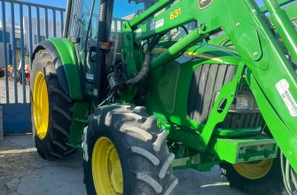 JOHN DEERE - 6220