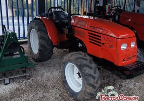 Trsctor agria 860 frutero