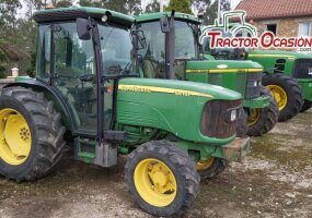 John Deere 5515F