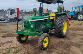 John Deere 2035
