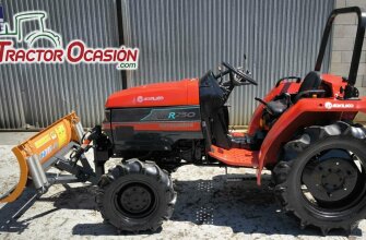 MINITRACTOR CON CUCHILLA FRONTAL
