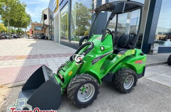 MINICARGADORA MULTIFUNCIONAL AVANT