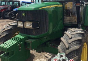 JOHN DEERE - 6220
