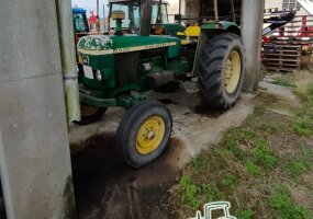 John Deere 2035