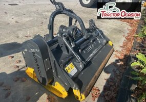 TRITURADORA DE 2 M DESPLAZABLE Y PORTON HIDRAULICO