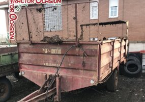 REMOLQUE ESPARCIDOR DE ESTIERCOL