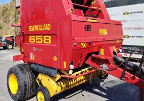 New Holland 658