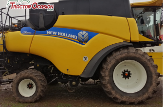 NEW HOLLAND CR8080